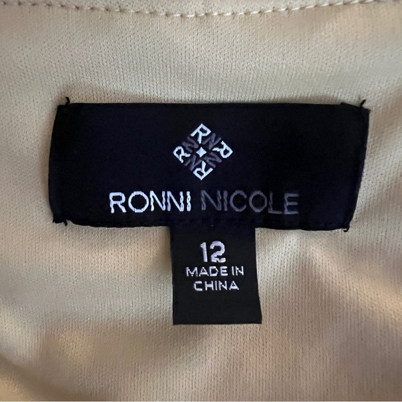 Ronni Nicole Yellow Eyelet Stretch Dress Sze 12 Fully Lined Summer Vtg Style EUC - Picture 5 of 7